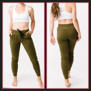 Zyia Olive Unwind Joggers